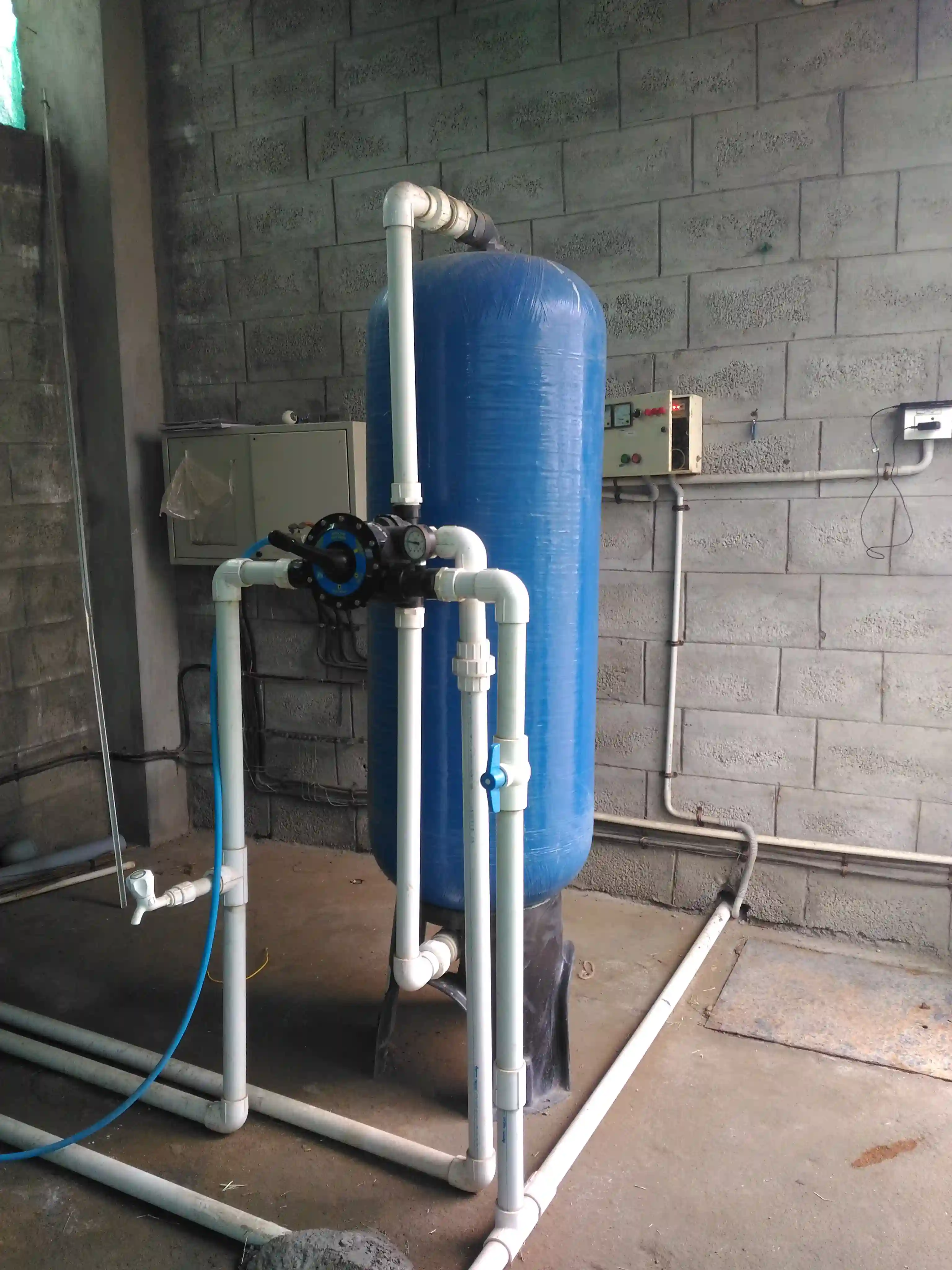 DEF water machine